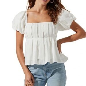 ASTR pleated peplum top in white